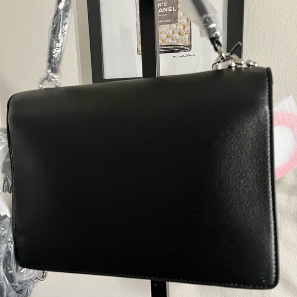 🍁ON SALE🍂LOVE MOSCHINO NWT AUTHENTIC LOGO-CHARM BLACK FAUX LEATHER SATCHEL BAG - Picture 9 of 17